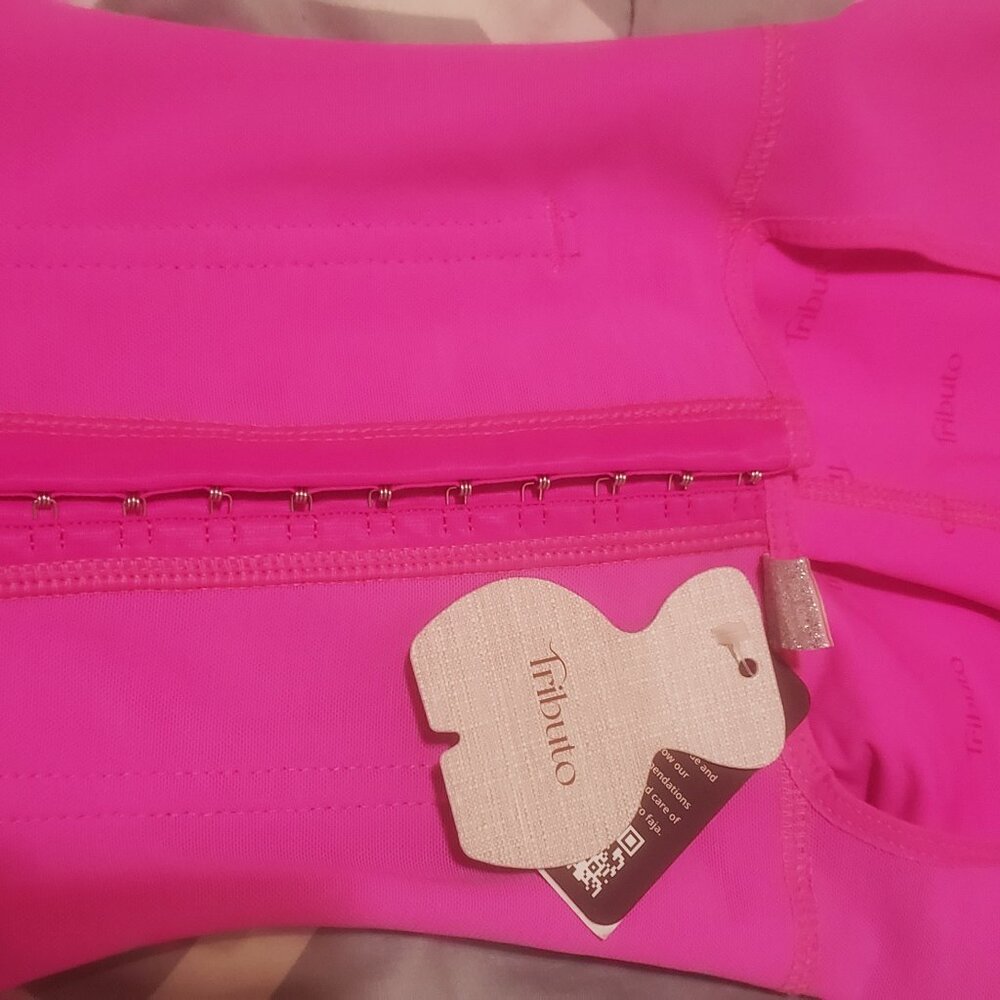 Lipolux Hot pink shapewear - Picture 4 of 7